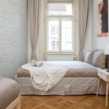 شقة Cozy Wenceslas Square Old Town براغ